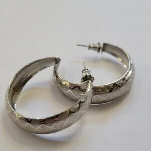 Vintage Silver Tone Textured Hoops Earrings Diamond Cut Post Back Medium Size